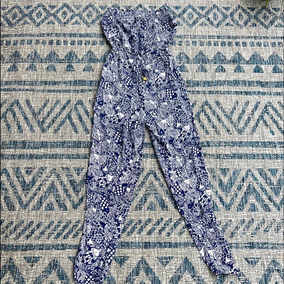 Lilly Pulitzer blue and white fish pattern strapless jumpsuit size XS. - Picture 8 of 8